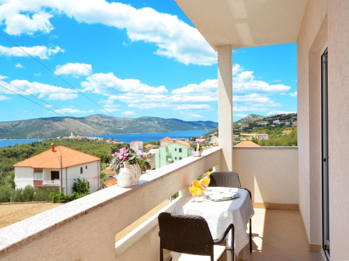 Apartments Zarkovic Trogir Bagian luar foto